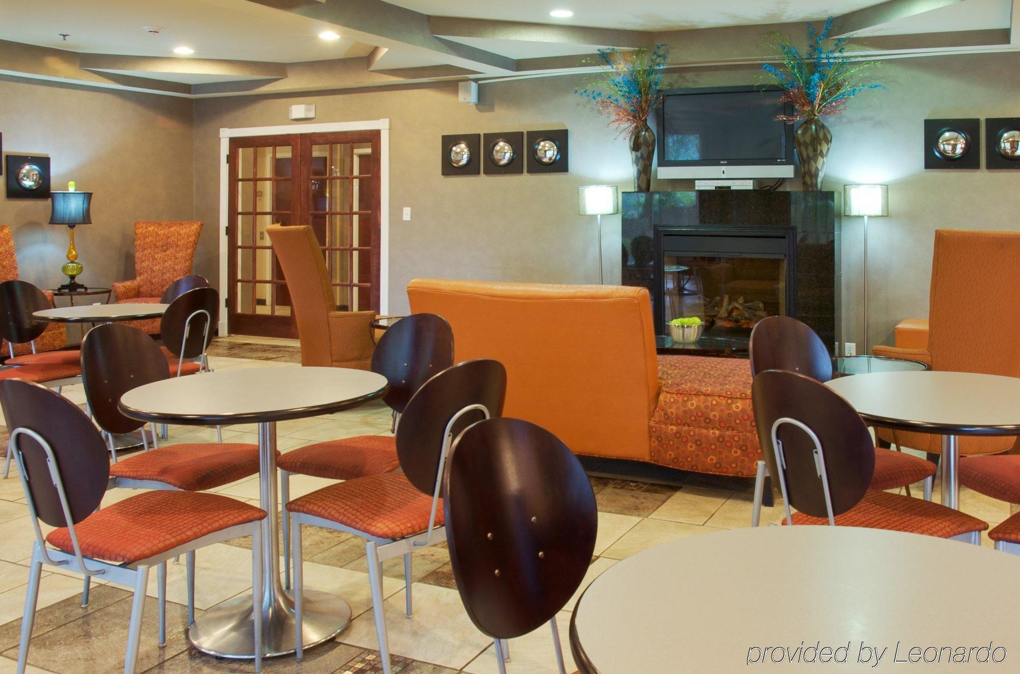 Holiday Inn Express & Suites Alexandria, An Ihg Hotel Εστιατόριο φωτογραφία